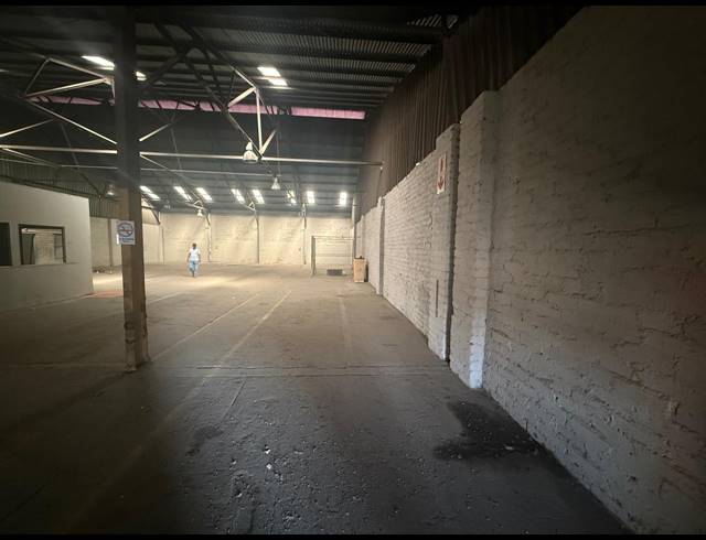 800M² WAREHOUSE TO LET IN ALRODE